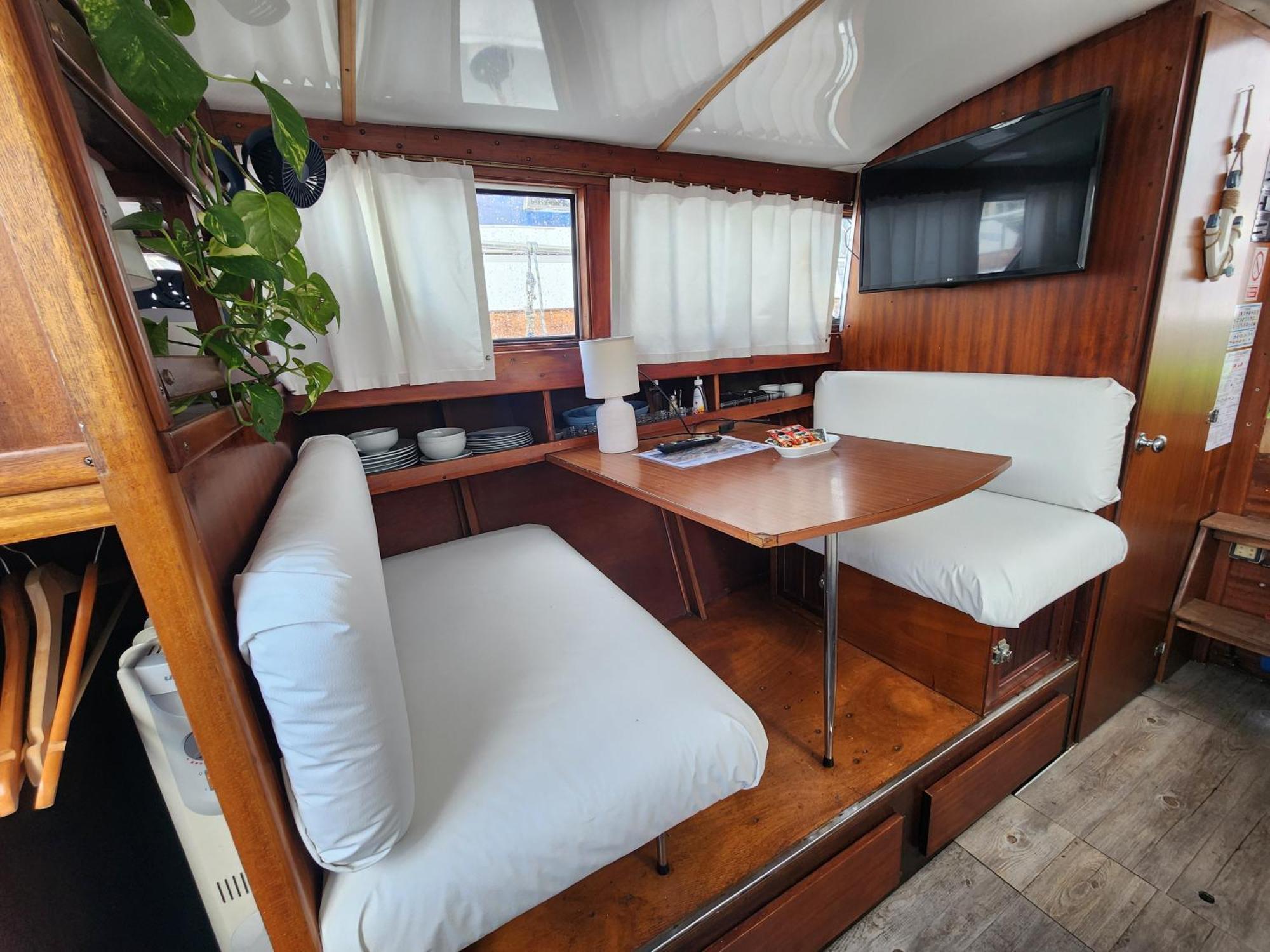 Hotel Floating In The Sea Sant Adria de Besos Exterior foto